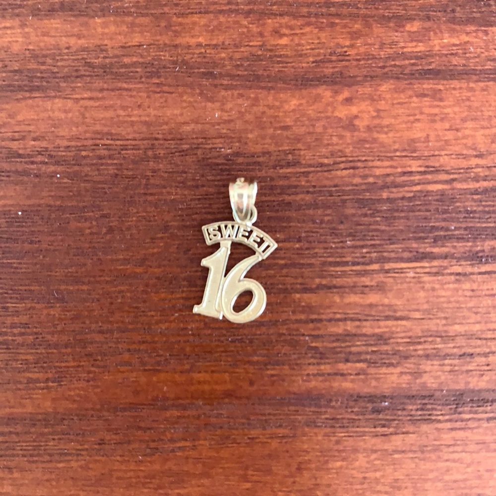 10k gold sweet 16 necklace charm